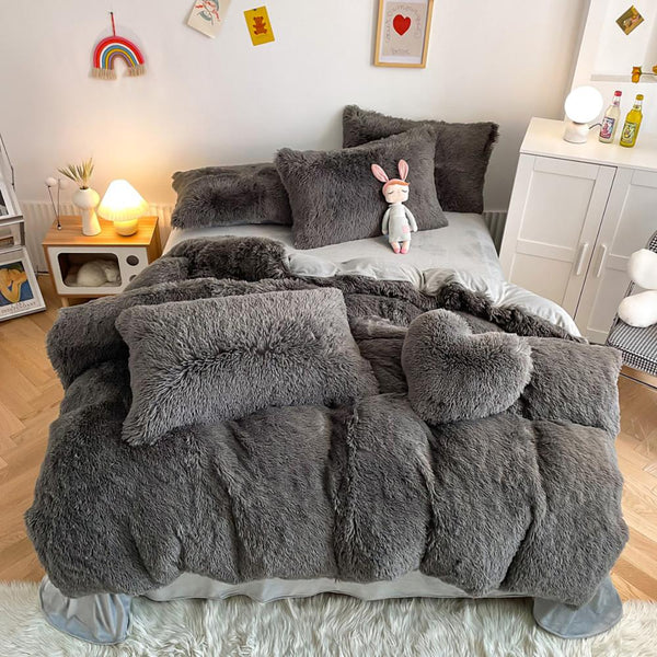 Dark Grey Plush Fluffy Bedding Set – Charcoal Soft Faux Fur Comforter Set for Sleek Modern Bedrooms