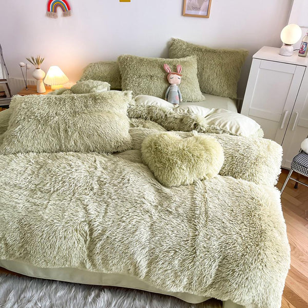 Pale Green Plush Fluffy Bedding Set – Soft Cozy Pastel Green Bedding Set for Calm and Fresh Bedroom Vibe